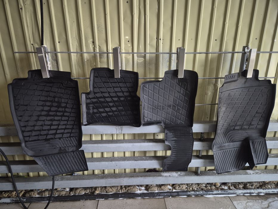 Резиновые коврики Шевроле кобальт