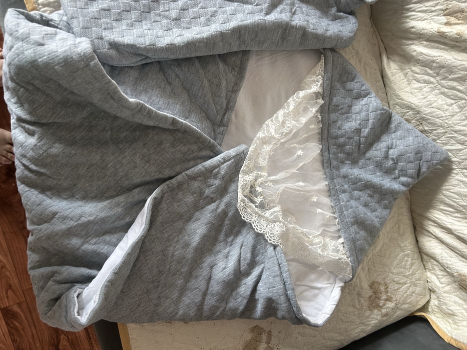 Продам конверт на выписку