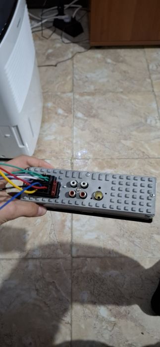 Радио за кола 4+100w