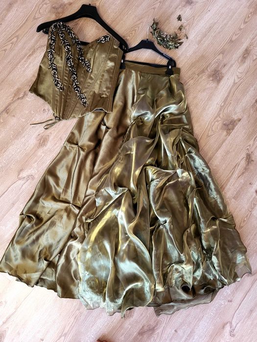 Официална рокля от модна къща "Минона" .