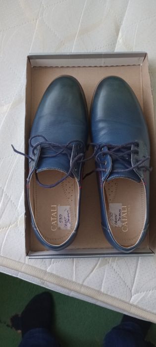 Vând pantofi bărbați vara -piele fină