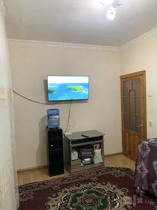 Беруний метро 2 хона сотилади холати яхши
