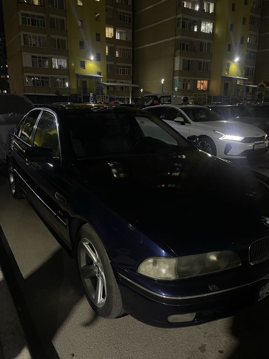 Продам BMW 528I