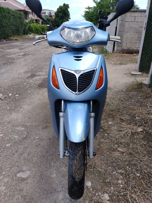 Хонда sh 125 4 Т 800евро