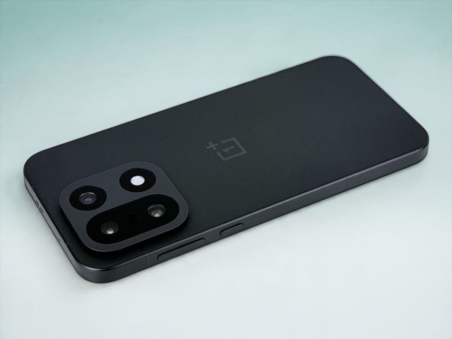 OnePlus 15 5G 12RAM 256GB Black 100% Батерия! Гаранция!