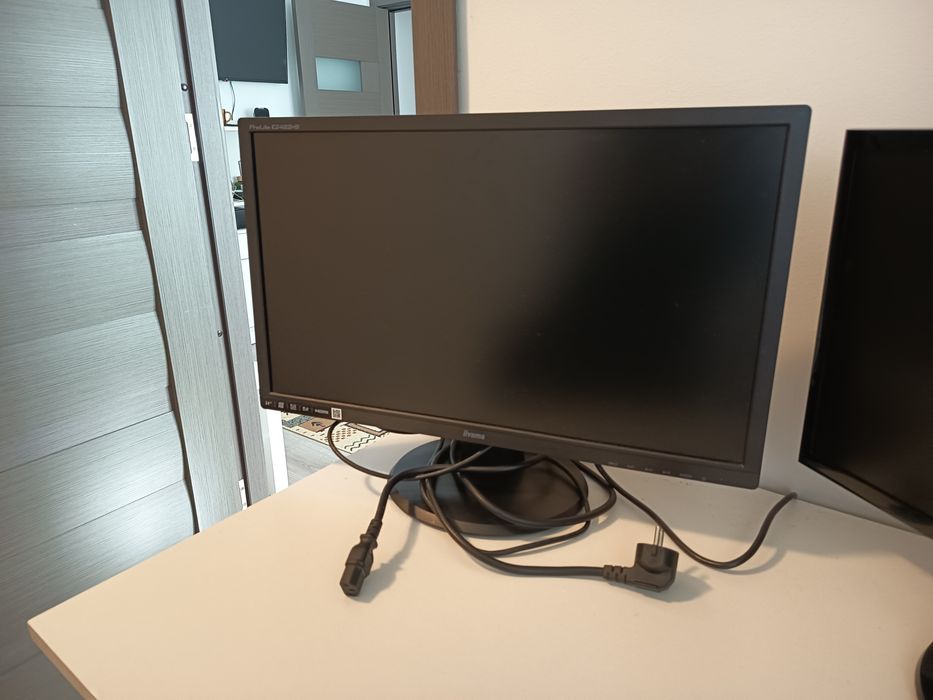 Monitor LED Samsung S22F350FHU/ Iiyama proLite E2482HS full HD hdmi și vga
