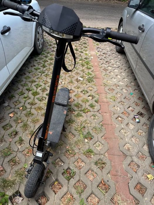vând trotinete KuKirin G2