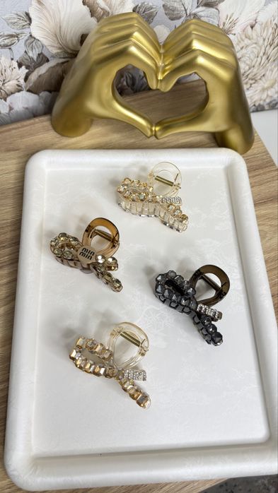 Aksessuar qizlar ayollar uchun