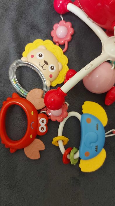 Музикална въртележка за кошара