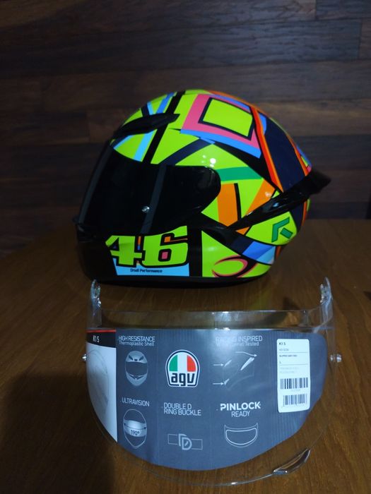 Продавам каска Agv K1 Soleluna