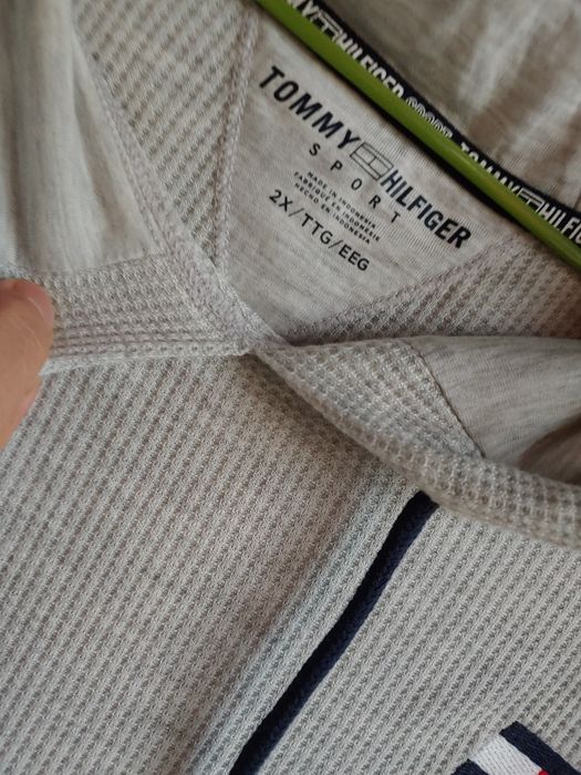 Худи бренд Томми Хилфигер