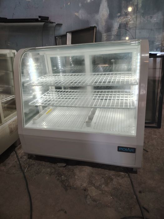 Настолна хладилна витрина Polar