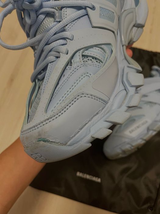 Balenciaga track