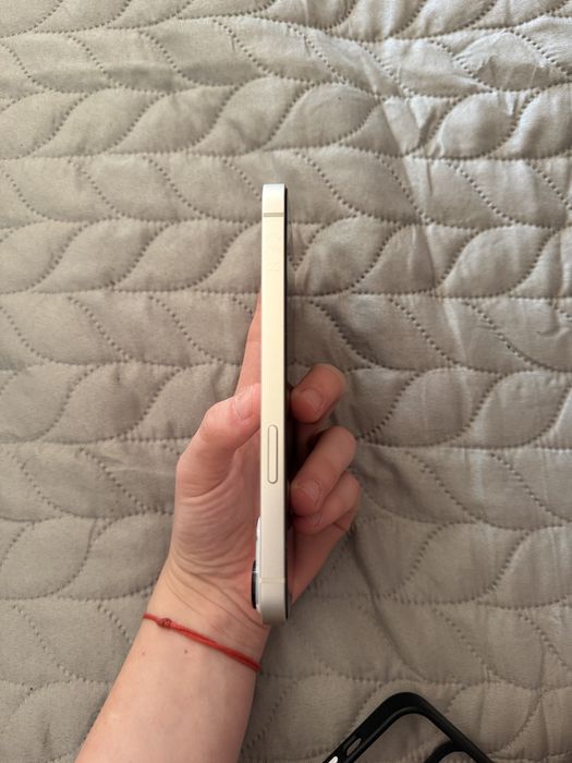 Iphone 13  256 GB  77%