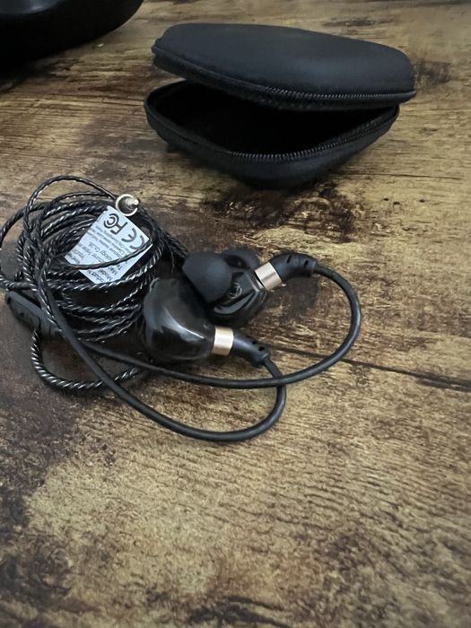 Casti in-ear sportivi