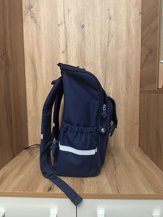 Школьная сумка.