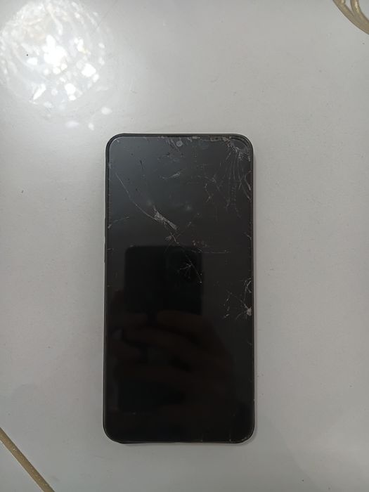 Самсунг А10 б/у.