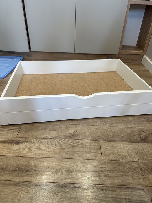 Выкатной ящик под кровать