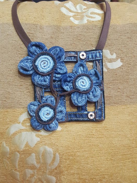 Колиета от дънков плат