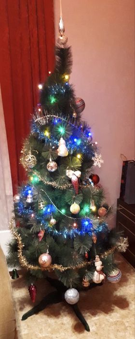 Изкуствена коледна елха 180 см – “Жилкова тъмна”