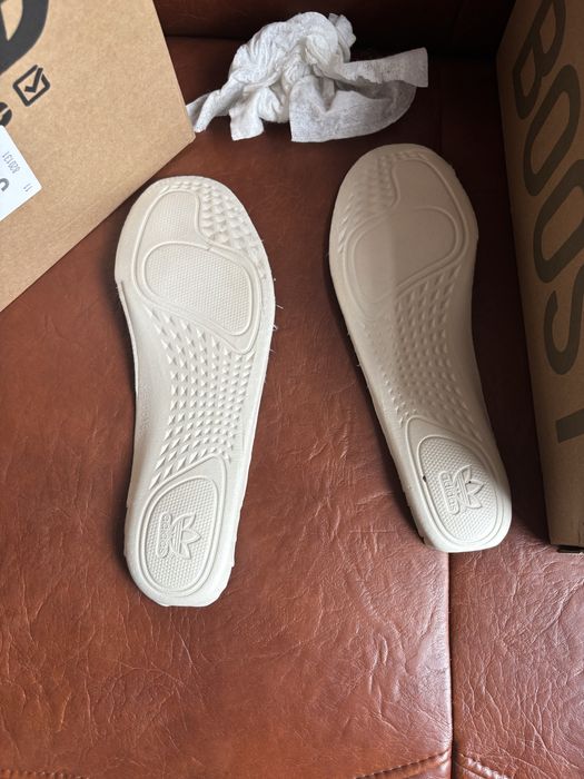 Yeezy 350 v2 static reflective