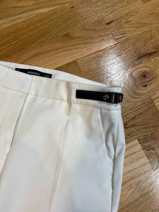 Дамски бял панталон Mango размер 36