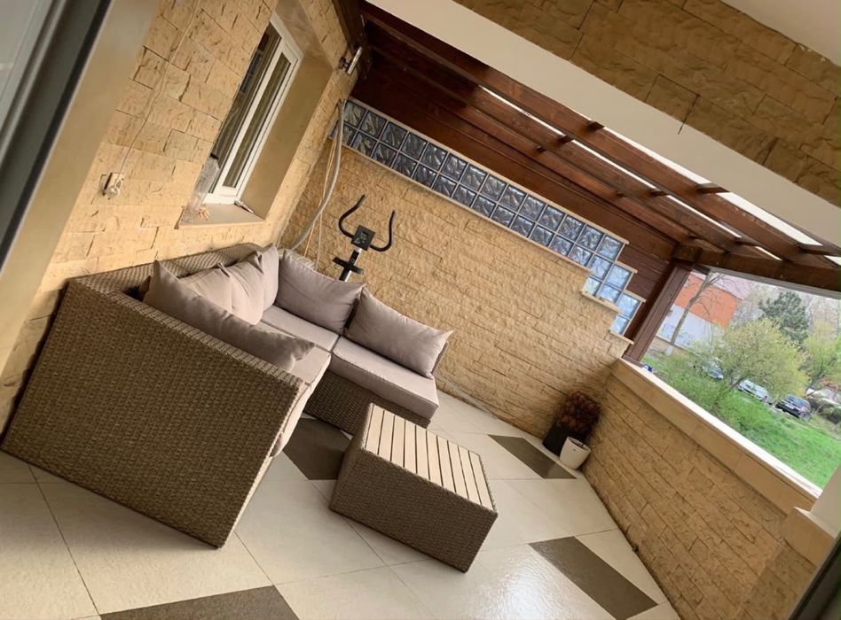 Inchiriez apartament 3 camere