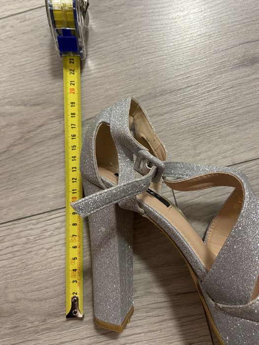 Дамски обувки