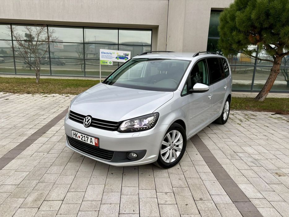 Volkswagen Touran 2.0 TDI 140(cp) Bi-xenon+Led Navi Camera 234.000km