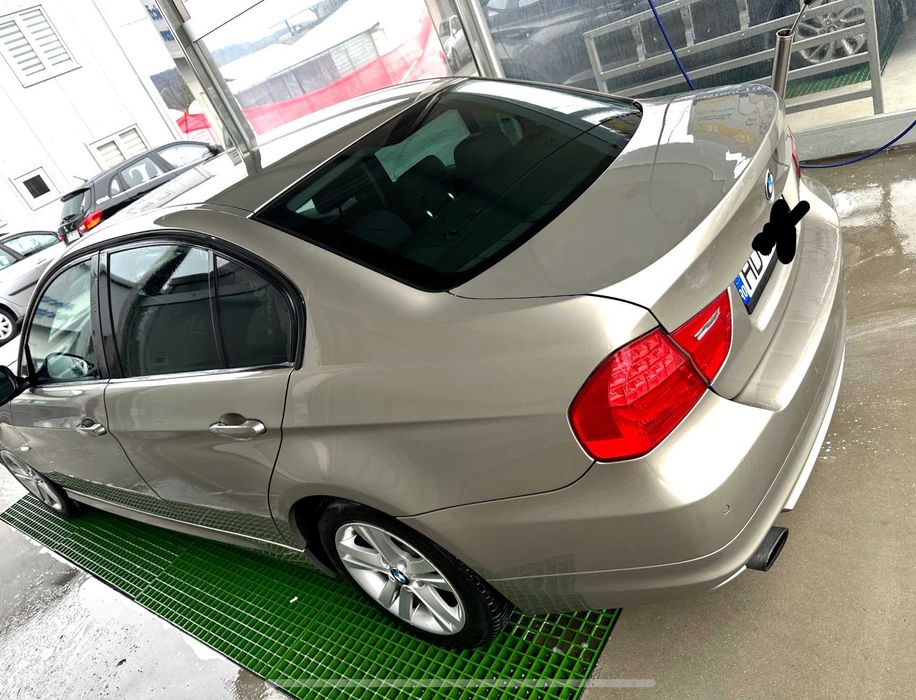 BMW 320i E90 2009 • 2.0 Benzină • 170 CP