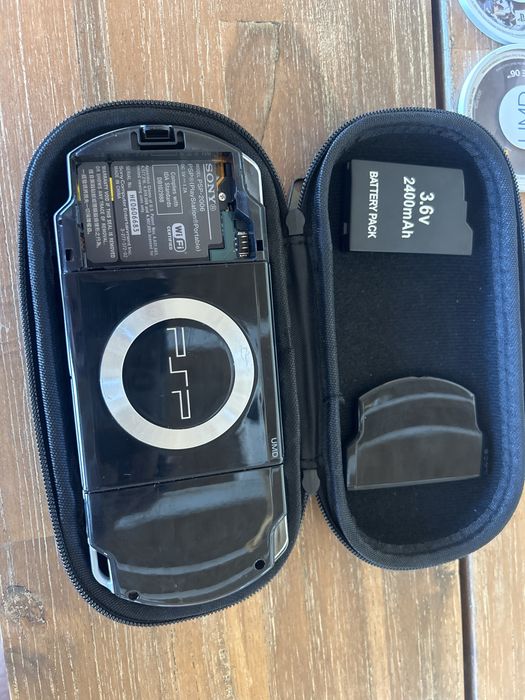 Sony PSP 2000 (Playstation portable) + 8 игри