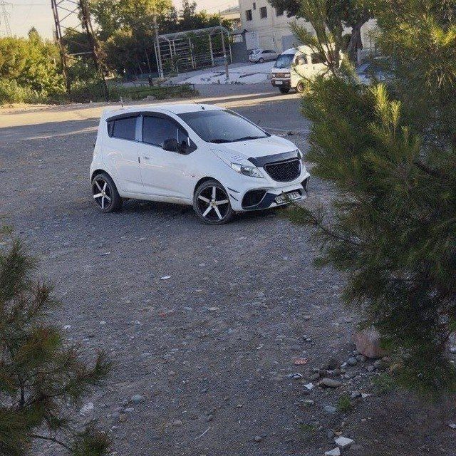 Spark sotiladi 2017 yil navarod qilingan