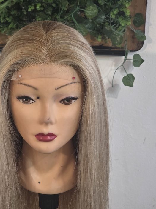 Тупета от естествена коса