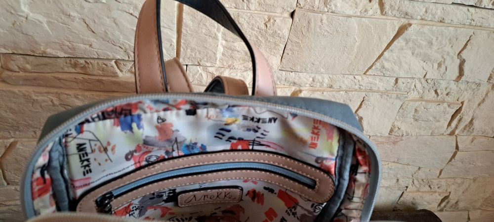 Раница Анеке / Anekke