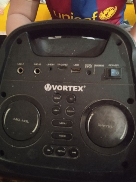 Boxa nou nouță de vanzare