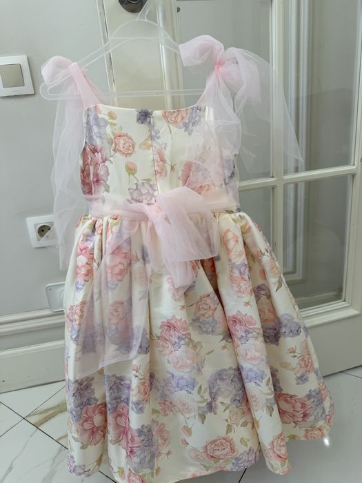 Платье детское 140 см  на праздник