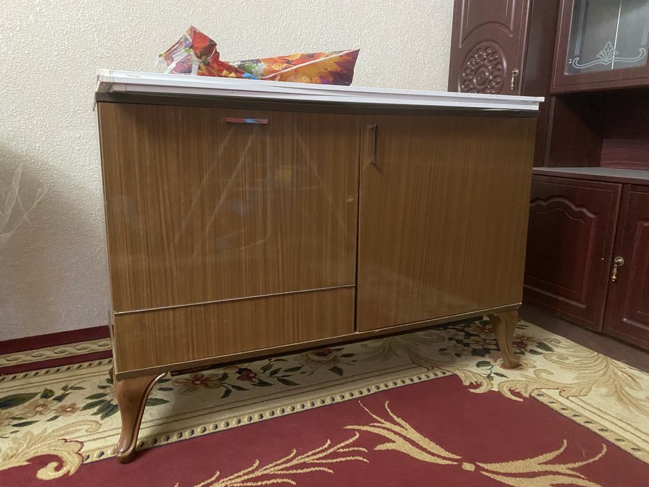 Эски мебиллар сотилади