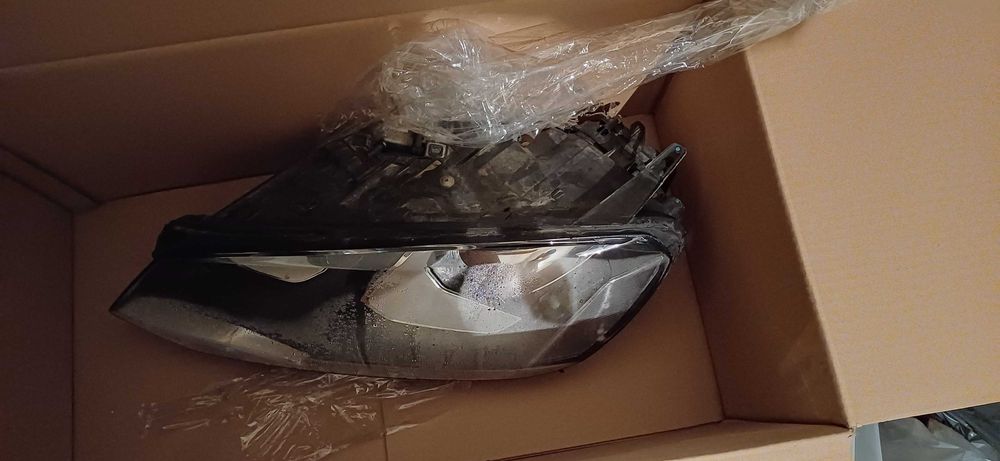 Преден фар за VW touareg