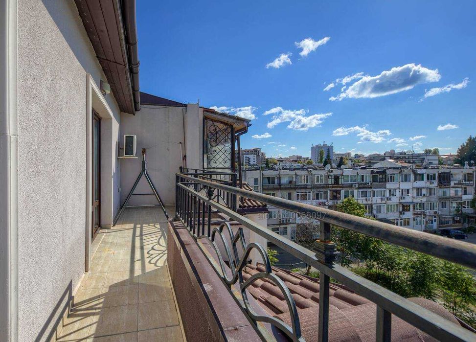 ОФЕРТА | Отличен двустаен до Джани в центъра с прекрасна южна тераса