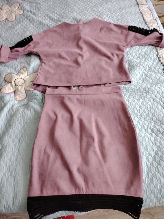 Продам новые платья, рубашки