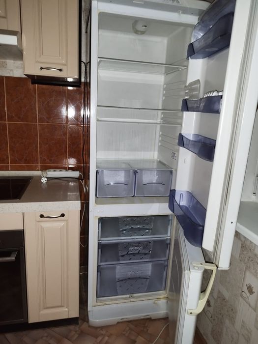 Продается холодильник бирюса