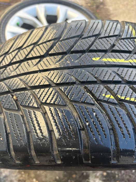 Jante BMW X1 R17 + anvelope iarnă (5x120)