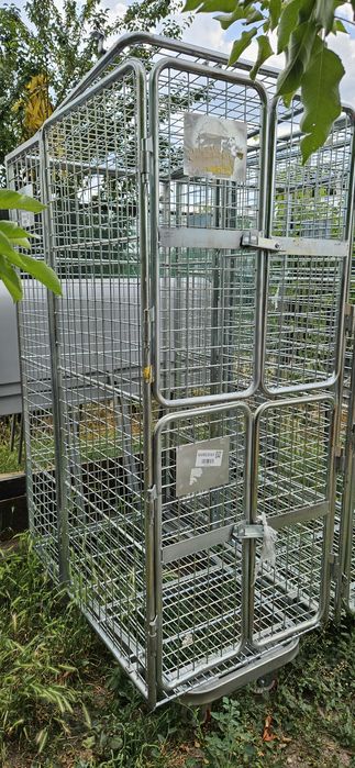 Container/Palet mobil din metal