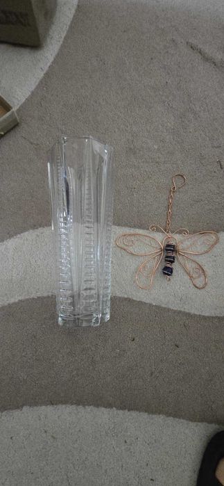 Разпродажба на сувенири с различни тематики