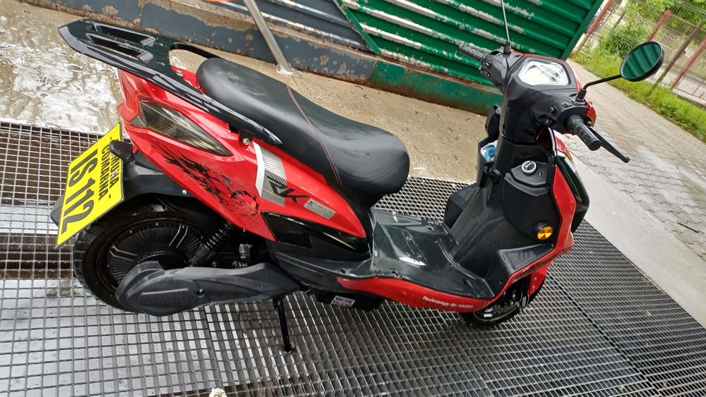 Scuter electric yadea rk 3