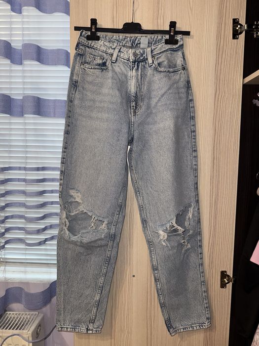 Дамски дънки.