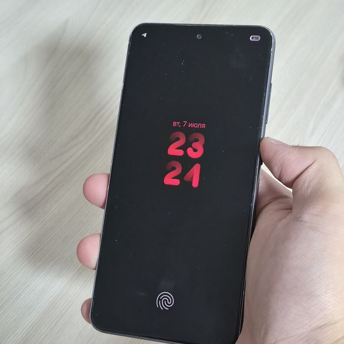 Samsung S21 FE с коробкой