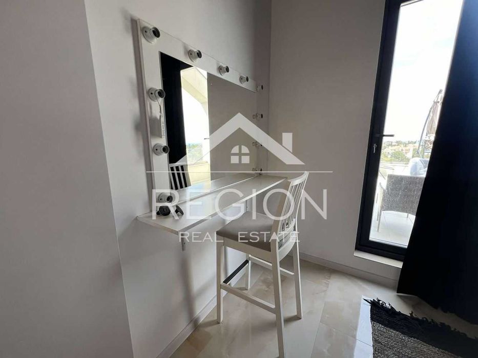 Дава се под наем Четиристаен апартамент в Варна, м-т Евксиноград - 230 кв.м за 2500 € - Снимка #15