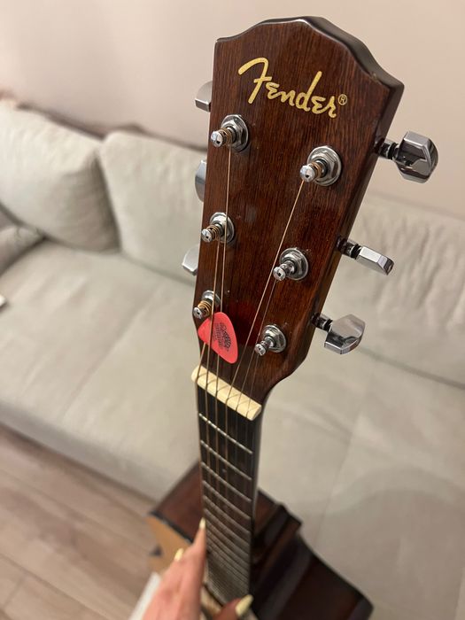 Електроакустична Китара Fender