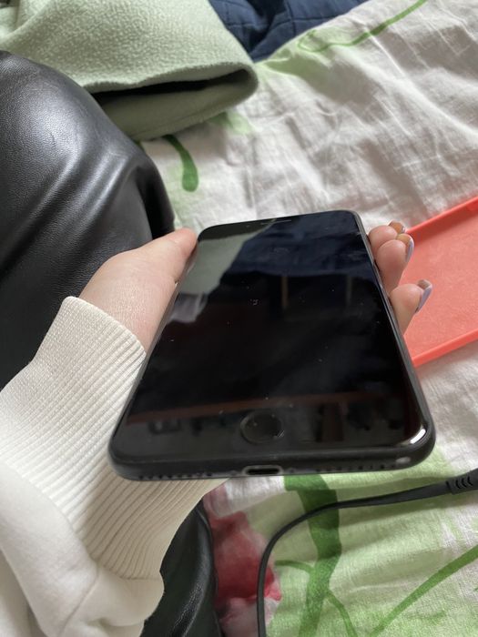 Iphone 7+ без гарантией